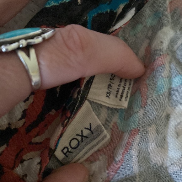 2 roxy open back tie crop tops - Picture 5 of 5